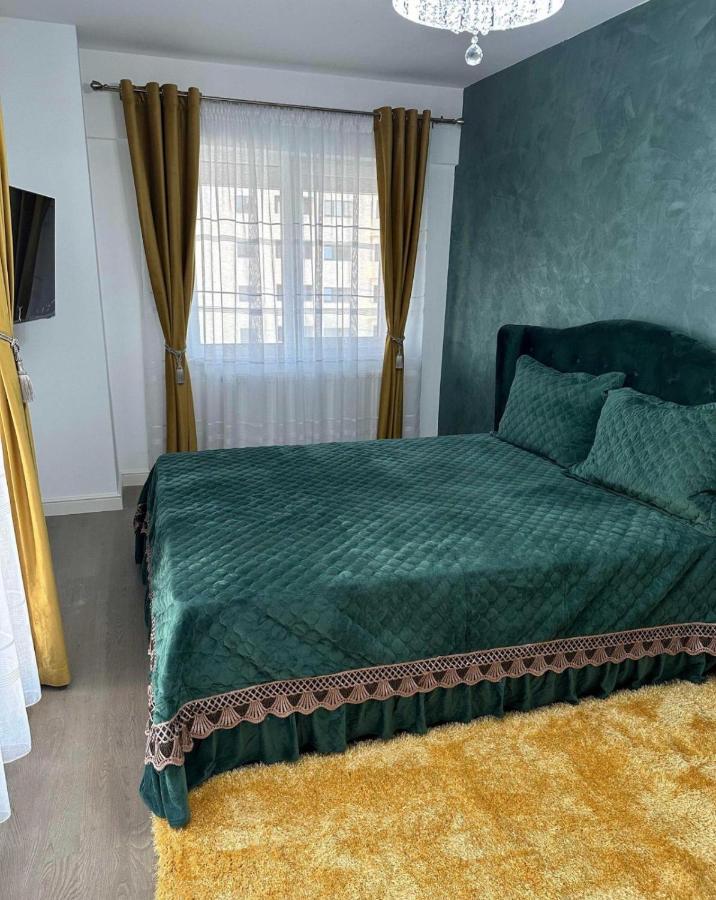 Near Airport 2 Rooms Apartments In Himson Iasi Esterno foto