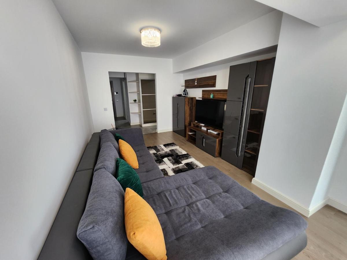 Near Airport 2 Rooms Apartments In Himson Iasi Esterno foto