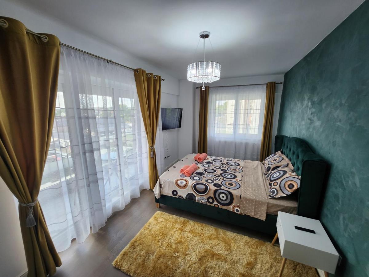 Near Airport 2 Rooms Apartments In Himson Iasi Esterno foto