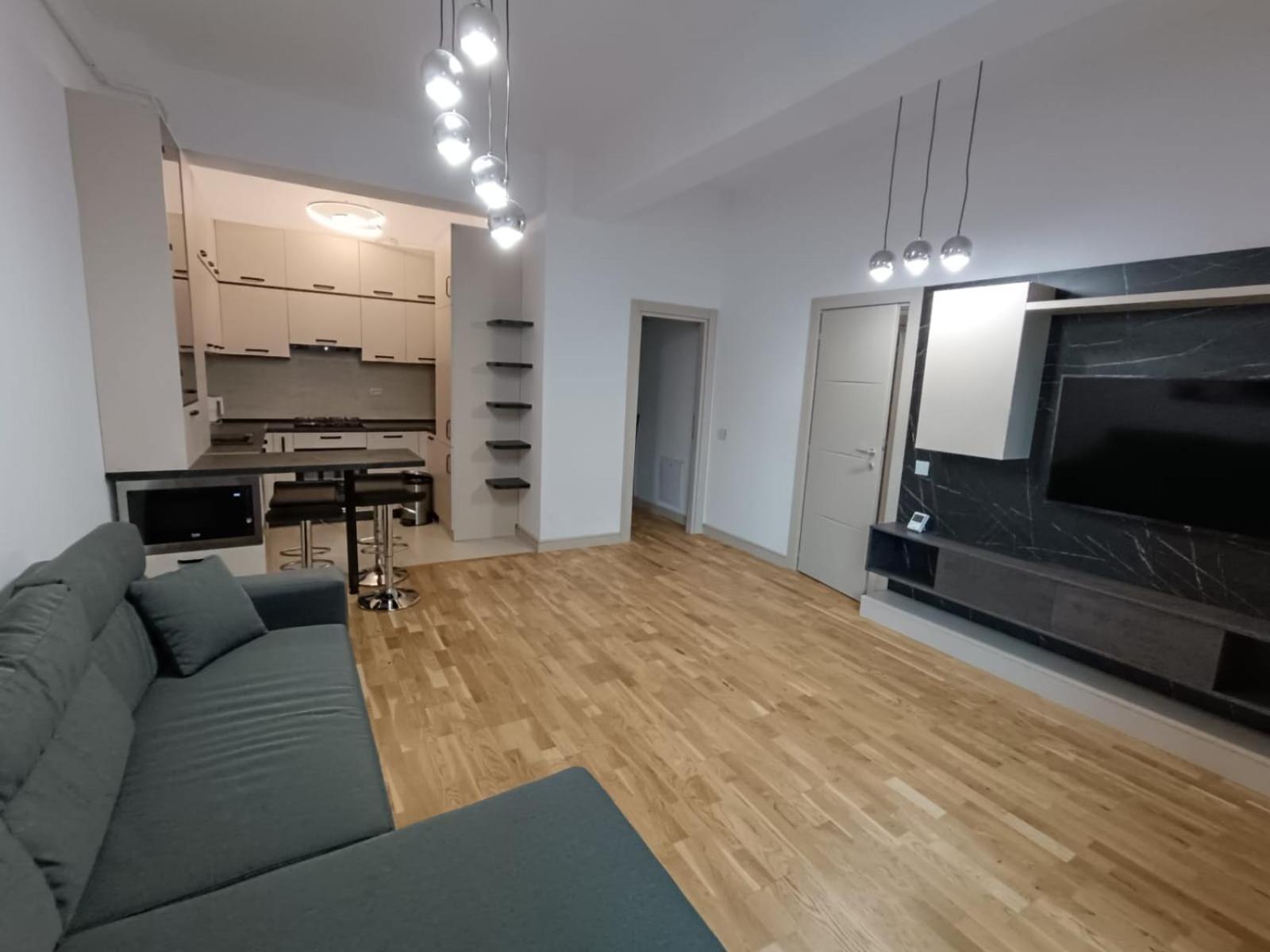 Near Airport 2 Rooms Apartments In Himson Iasi Esterno foto